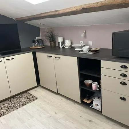 Appartamento Les Vieux Platanes La Crau Esterno foto
